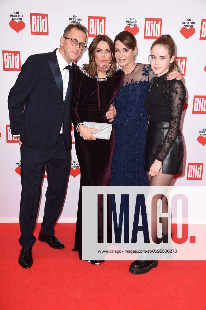 Gerit Kling with husband Wolfram Becker, Anja Kling with daughter Alea at the ZDF Spendengala Ein Herz für Kinder at Studio Adlershof in Berlin on 07 12 2019