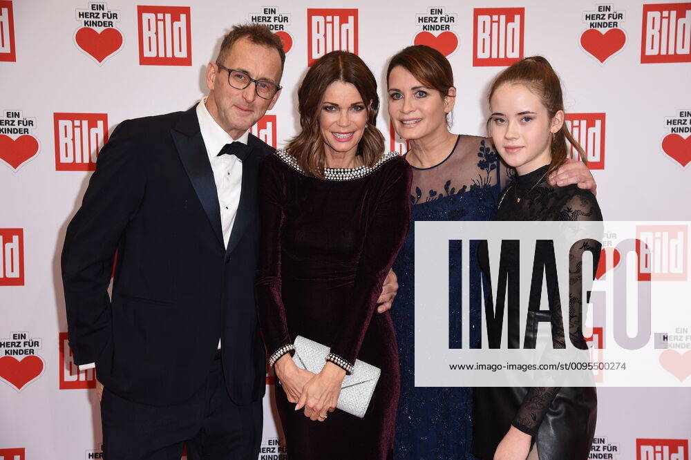 Gerit Kling with husband Wolfram Becker, Anja Kling with daughter Alea at the ZDF Spendengala Ein Herz für Kinder at Studio Adlershof in Berlin on 07 12 2019