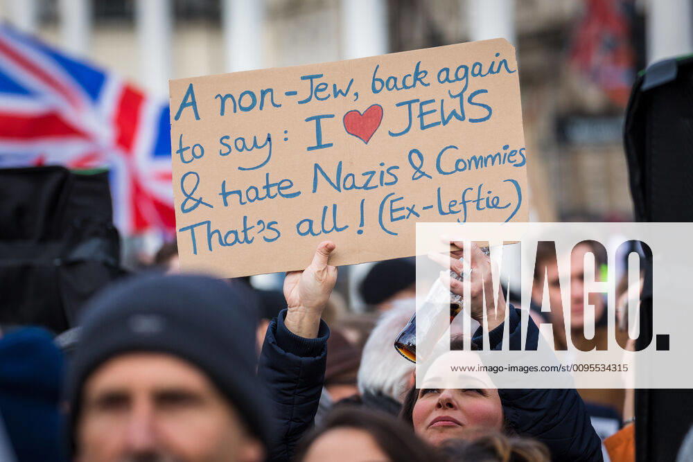 London, UK. Jewish and non-Jewish supporters from the campaign groups Campaign Against Antisemitism and Together Against Antisemitism take part in a solidarity rally against antisemitism in public life and hate crime, held at Parliament Square in Westminster. London UK - ZUMAl94_ 20191208_zaf_l94_063