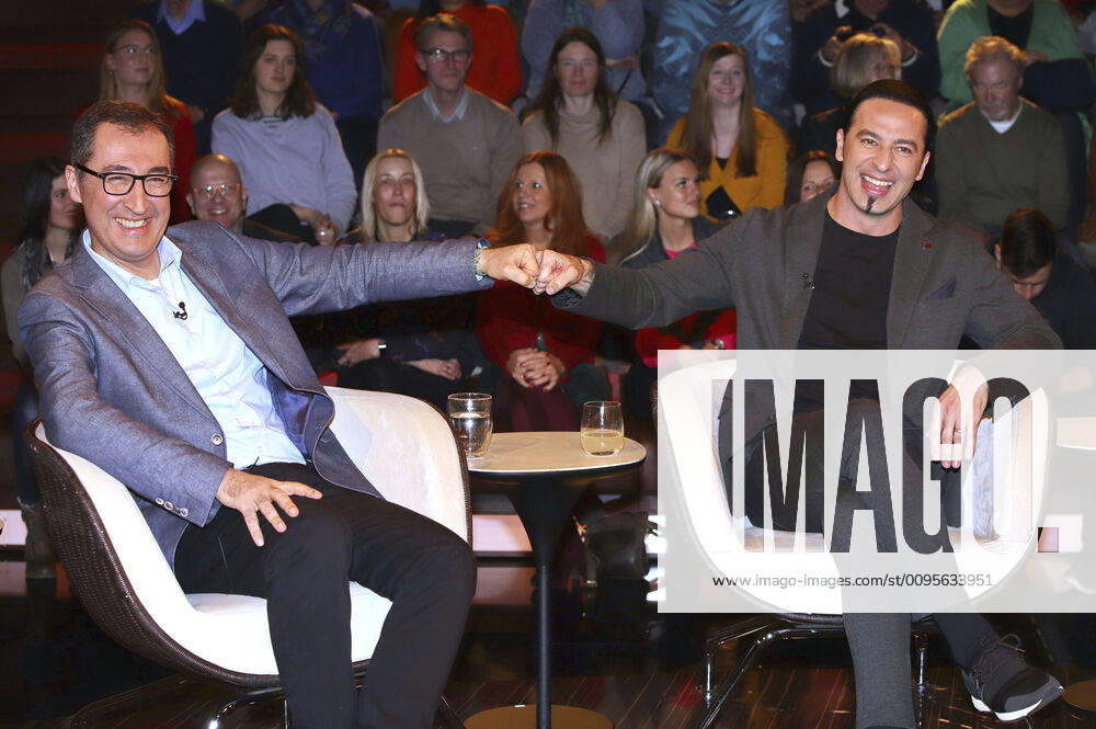 Cem Özdemir and Bülent Ceylan during the recording of the ZDF talk show Markus Lanz in the Fernsehmacher Studio at the Phoenixhof Hamburg, 10 12 2019 Foto:xFuturexImage