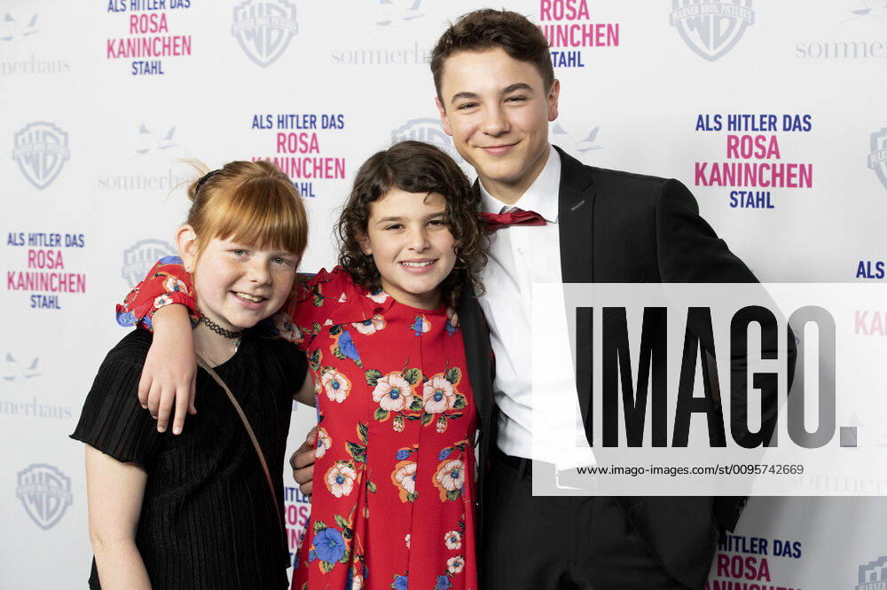 Hannah Kampichler, Riva Krymalowski and Marinus Hohmann at the premiere of the feature film Als Hitler das rosa Kaninchen stehl in der Astor Film Lounge im Arri Munich, 15 12 2019 Foto:xA.xFuturexImage