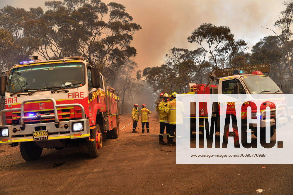 BUSHFIRES NSW, New South Wales Rural Fire Service (RFS) and Fire and Rescue NSW (FRNSW) crews continue with containment measures at the out of control Gospers Mountain fire along the Bells Line of Road in the Blue Mountains north west of Sydney, Tuesday, December 17, 2019. Fire conditions are expected to deteriorate over the coming days with Thursday and Saturday likely to experience severe fire conditions with temperatures in the 40 s and and strong north westerly winds.( NO ARCHIVING, , NO USE IN BOOKS WITHOUT CONSENT Sydney NSW AUSTRALIA