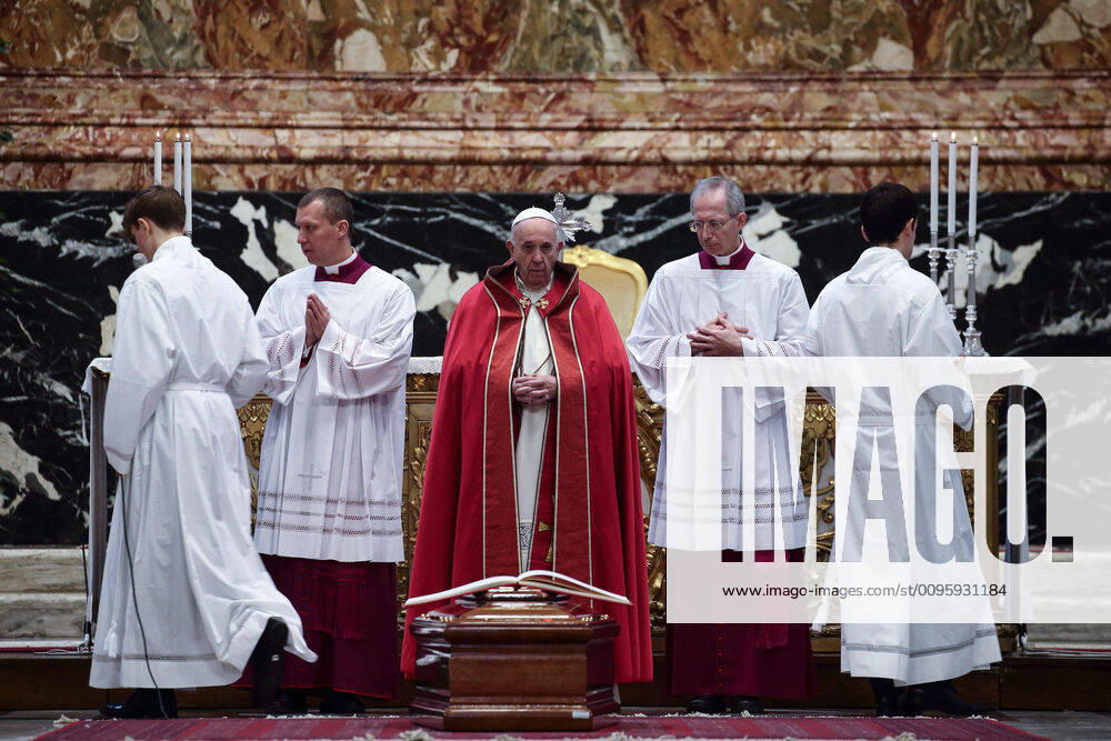 Vatican City (Holy See) - POPE FRANCIS presides over funeral mass of the Cardinal Prosper Grech in St. Peter s Basilica at the Vatican. © via ZUMA Wire) Vatican City State - ZUMAi15_ 20200102_zaf_i15_007