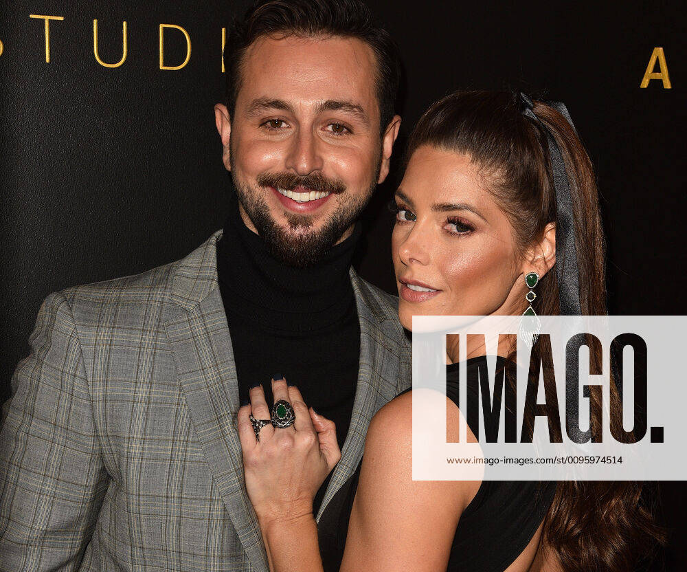 BEVERLY HILLS, CALIFORNIA - JANUARY 05: Paul Khoury and Ashley Greene attend the Amazon Studios Golden Globes After Party at The Beverly Hilton Hotel on January 05, 2020 in Beverly Hills, California. Photo: imageSPACE Los Angeles USA - ZUMAs181 20200106_zea_s181_315