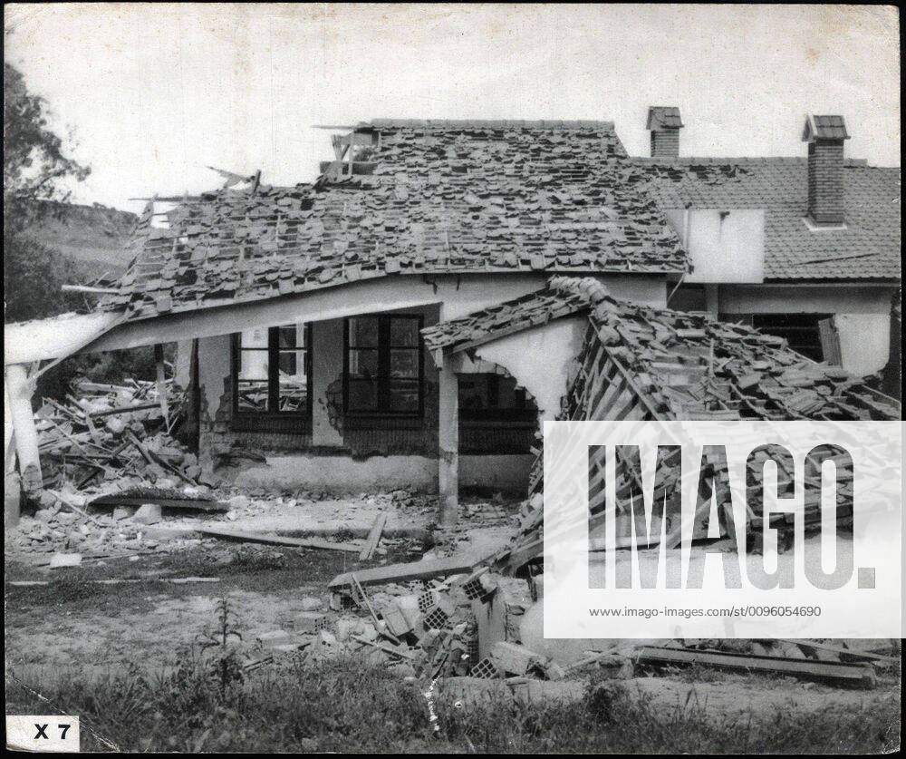 WAR IN ALGERIA Plastic house by the rebels in Algeria Anonymous photograph around 1958 for the French propaganda Credit Collection IM Kharbine Tapabor KH202445