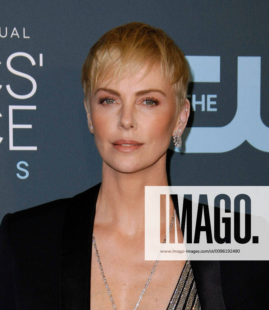 SANTA MONICA, CA - JANUARY 13: Charlize Theron attends the 24th annual Critics Choice Awards at Barker Hangar on January 12, 2020 in Santa Monica, California. Photo; CraSH imageSPACE Santa Monica USA - ZUMAs181 20200112_zea_s181_184