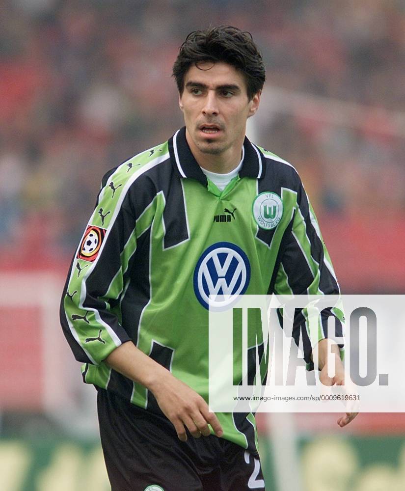 Fussball Zoltan Sebescen , VFL Wolfsburg