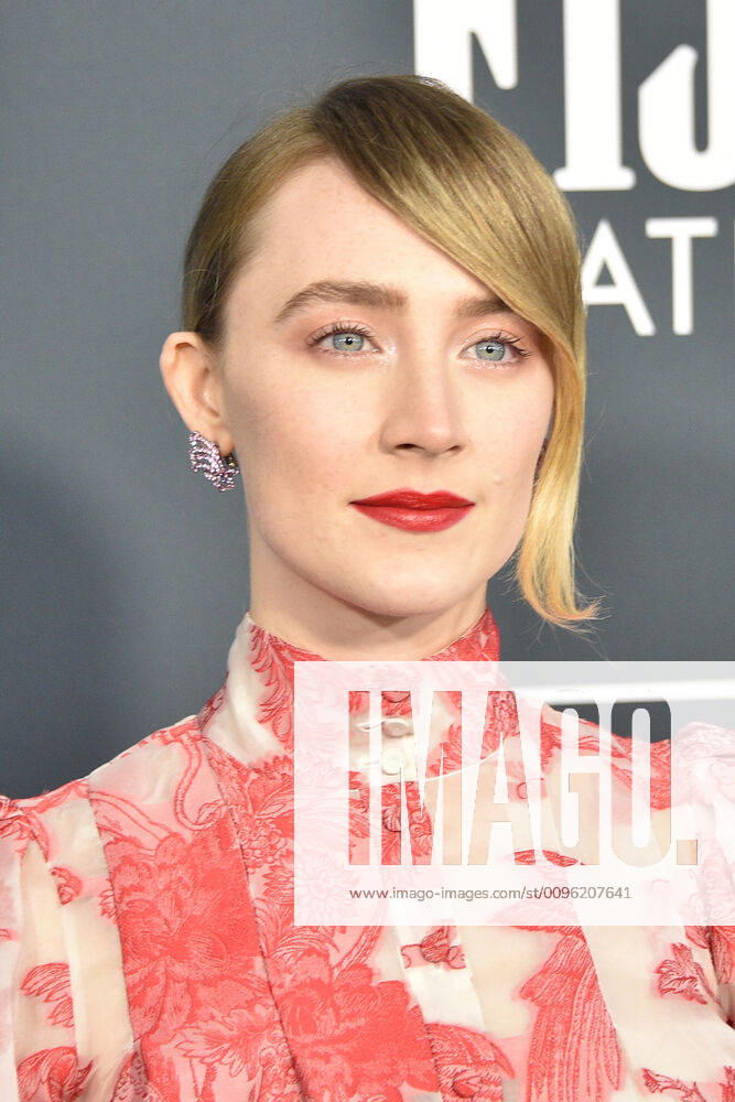 LOS ANGELES - JAN 12: Saoirse Ronan at the Critics Choice Awards 2020 at the Barker Hanger on January 12, 2020 in Santa Monica, CA