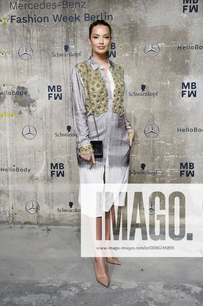 Enisa Bukvic at the KXXK Fashion Show as part of the MBFW at the Berlin Fashion Week Autumn Winter 2020 at Kraftwerk Berlin Berlin, 15 01 2020 Foto:xN.xKubelkax xFuturexImage
