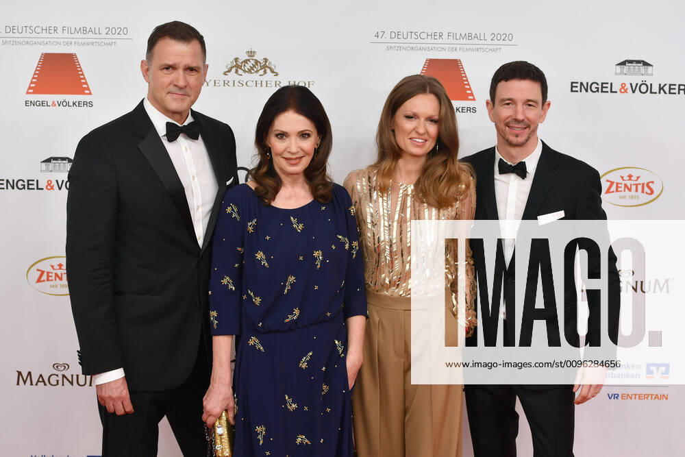 V lI Heiko Kiesow, Iris Berben, Katrin Berben, Oliver Berben 47 German Film Ball Red Carpet,Red Carpet,am 18 01 2020 H o t e l B a y e r i s c h e r H o f, M u e n c h e n