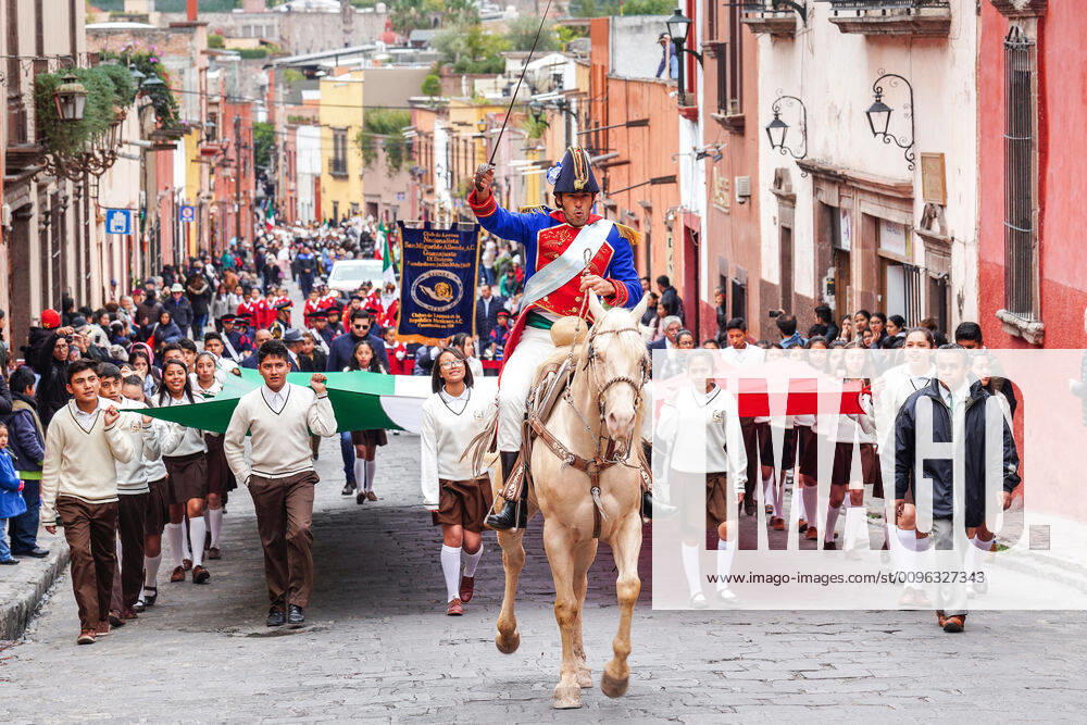 San Miguel De Allende, Guanajuato, Mexico: A historic actor plays the part of Mexican Independence hero Ignacio Allende as he rides into the city to mark his 251st birthday January 21, 2020 in San Miguel de Allende, Guanajuato, Mexico. Allende, from a wealthy family in San Miguel played a major role in the independency war against Spain in 1810 and later honored by his home city by adding his name. San Miguel De Allende Mexico - ZUMAe02_ 20200121_zaf_e02_004