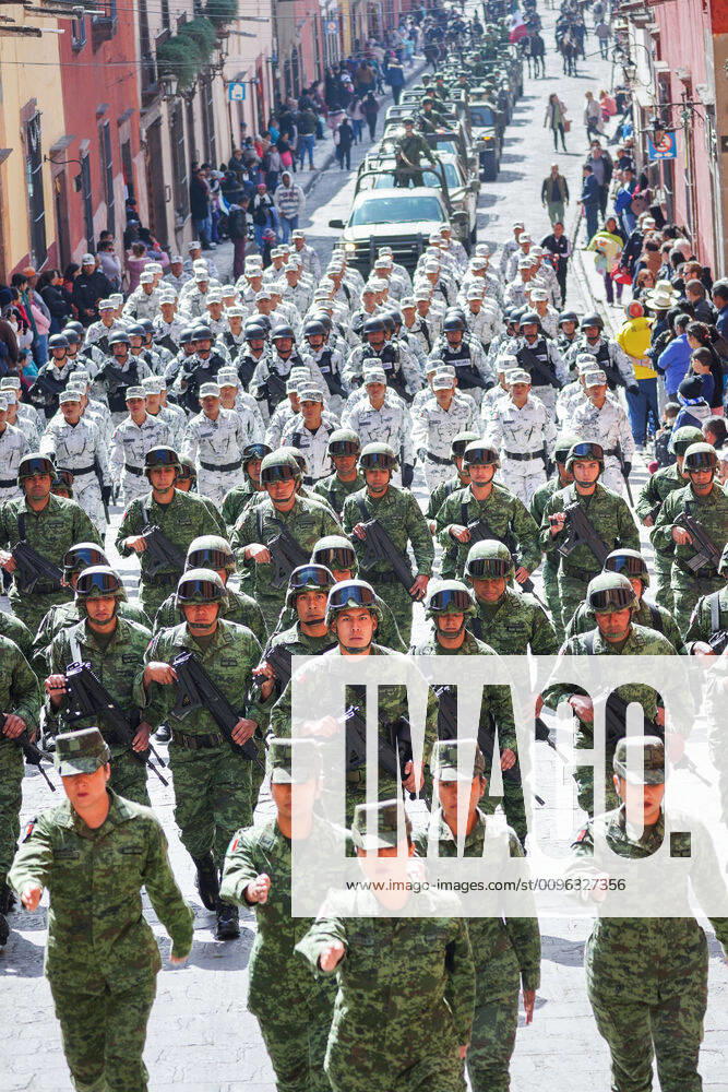 San Miguel De Allende, Guanajuato, Mexico: Members of the Mexican National Guard and Army march in a parade to celebrate the 251st birthday of the Mexican Independence hero Ignacio Allende January 21, 2020 in San Miguel de Allende, Guanajuato, Mexico. Allende, from a wealthy family in San Miguel played a major role in the independency war against Spain in 1810 and later honored by his home city by adding his name. San Miguel De Allende Mexico - ZUMAe02_ 20200121_zaf_e02_017