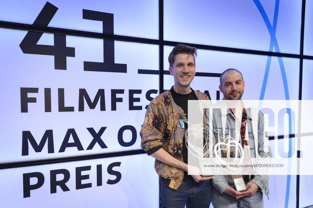 The prizes at the Max Ophüls Film Festival will be awarded on Saturday 25 01 2020 at the E Werk in Saarbrücken A total of 16 prizes will be awarded, including best film and best actors After the award ceremony, the guests will celebrate in high spirits at the film party Best feature film will be Neubau by Johannes Maria Schmit li At the same time, Tucke Royale re w bub