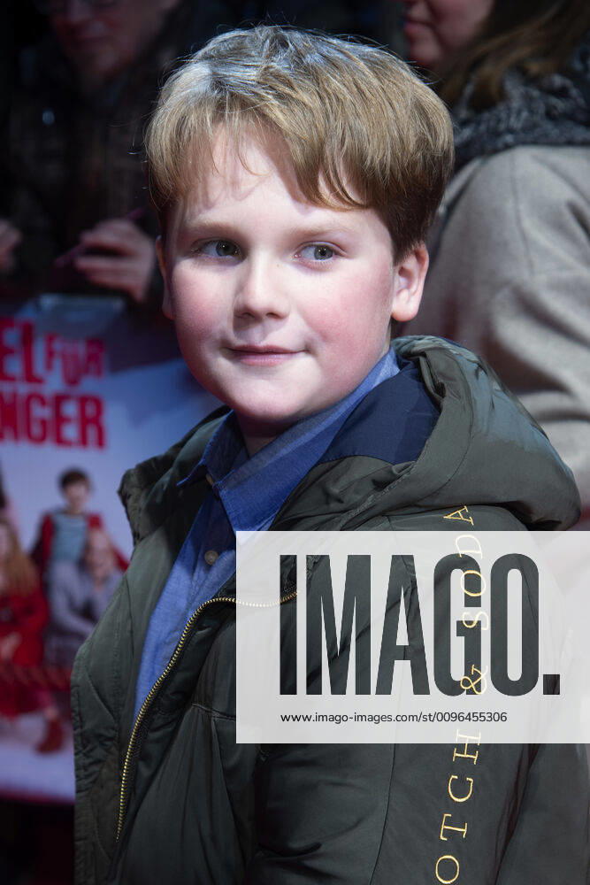 Julius WECKAUF, Actor, Portrait, Portrait, Portrait, Trimmed single frame, Single motif, Film premiere ENKEL FUER ANFAENGER at the Lichtburg in Essen