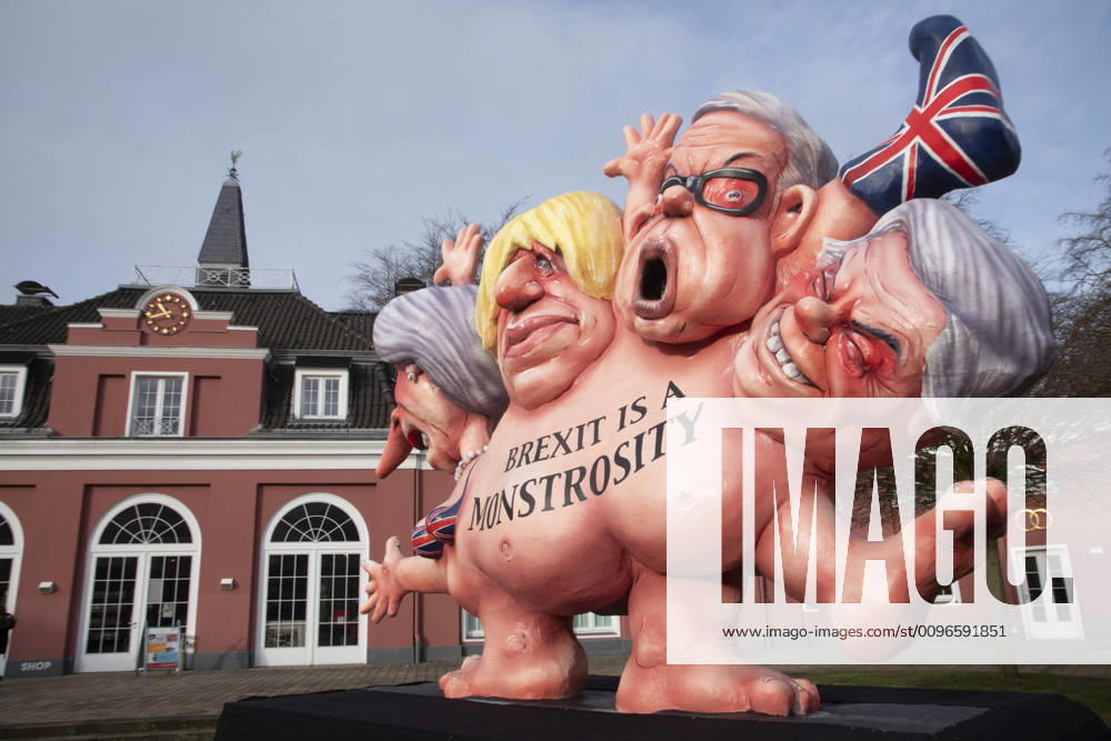 Sculpture in front of Oberhausen Castle, BREXIT IS A MONSTROSITY, press conference on the occasion of the exhibition ,,Jacques Tilly Ð Politics and Provocation Ð Caricatures XXL,, in the LUDWIGGALERIE Schloss Oberhausen, on 30 01 2020,