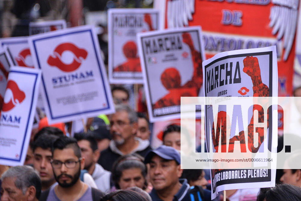 National Struggle Day protest in Mexico MEXICO CITY, MEXICO - JANUARY 31: Demonstrators take part during a march called National Struggle Day to protest for labor equality and demand labor rights and demand a job stability program during the demonstration, integrants of Union of Telephone Operators of the Mexican Republic, National Workers Union, Mexican Union of Electricians, Independent Workers Union of the Autonomous Metropolitan University participating to demand from the Federal Government a change of economic, political and social course for the country; as well as a dialogue around the Alternative Nation Project. at Reforma Avenue on January 31, 2020 in Mexico City, Mexico