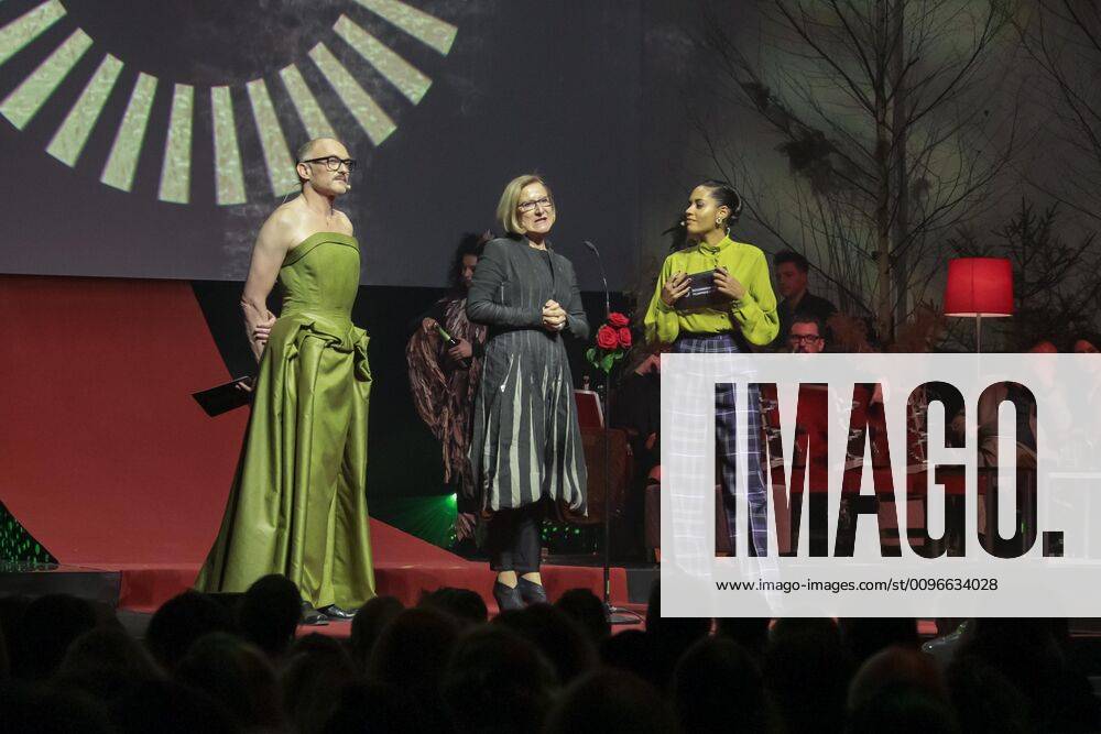 Grafenegg NÖ, Austrian Film Prize 2020, Award Gala d Academy of Austrian Film in Picture Markus Schleinzer, Salka Weber, Governor Johanna Mikl Leitner, a d stage