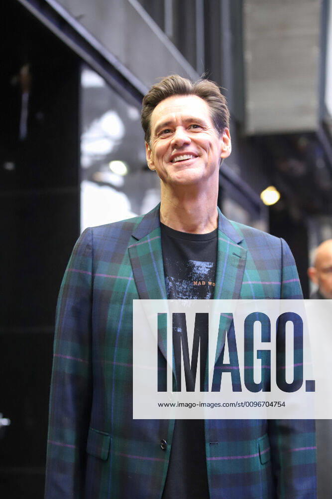 Actor Jim Carrey is seen leaving Good Morning America studios on February 04, 2020 in New York City. New York United States - ZUMAc233 46446965st