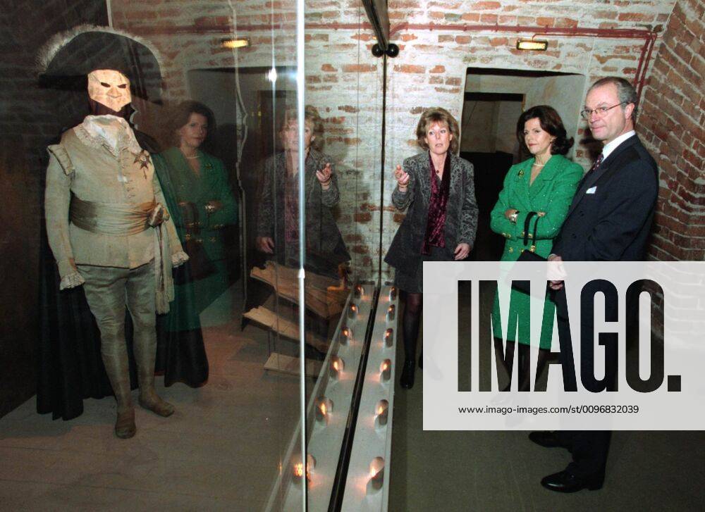 King Carl Gustaf and Queen Silvia on Thursday inaugurated an exhibition about Gustav III in the National Hall of Stockholm Castle STOCKHOLM SWEDEN