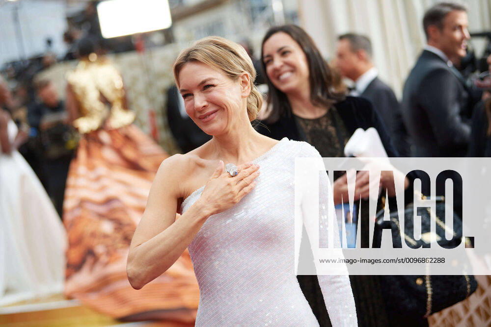 Oscar nominee, Renee Zellweger arrives on the red carpet of The 92nd Oscars at the Dolby Theatre in Hollywood, CA on Sunday, February 9, 2020. Los Angeles CA USA