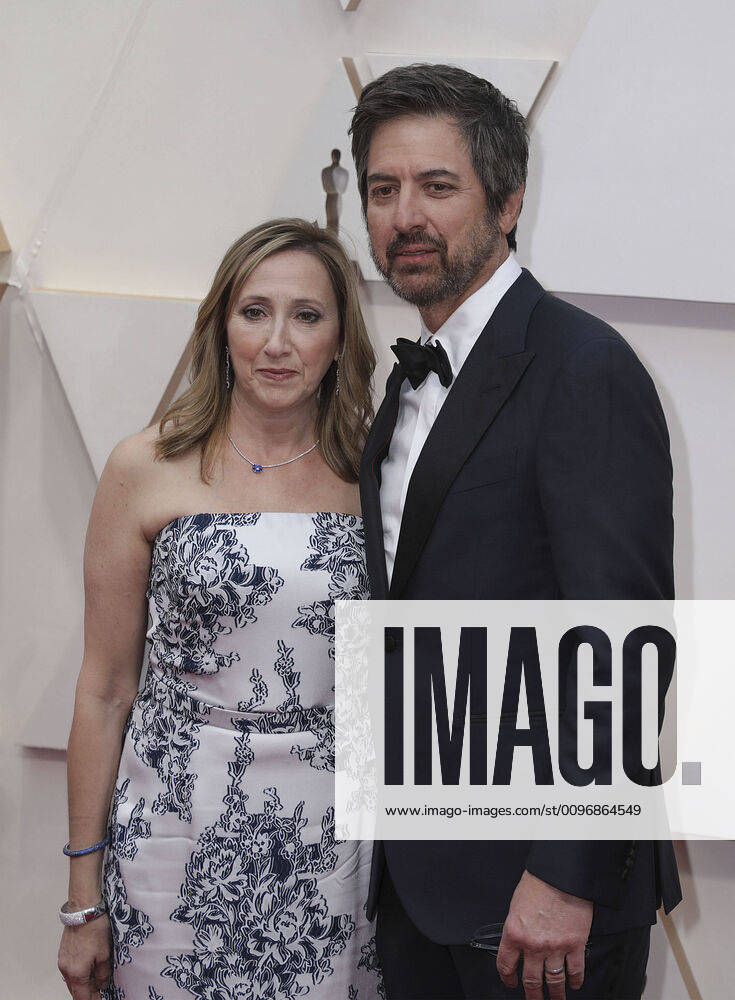 Anna Romano and Ray Romano on the red carpet of the 92nd Academy Awards on Sunday February 9, 2020 at the Dolby Theater in Hollywood, California. PRENSA INTERNACIONAL Hollywood USA - ZUMAp124 20200209_zaa_p124_216