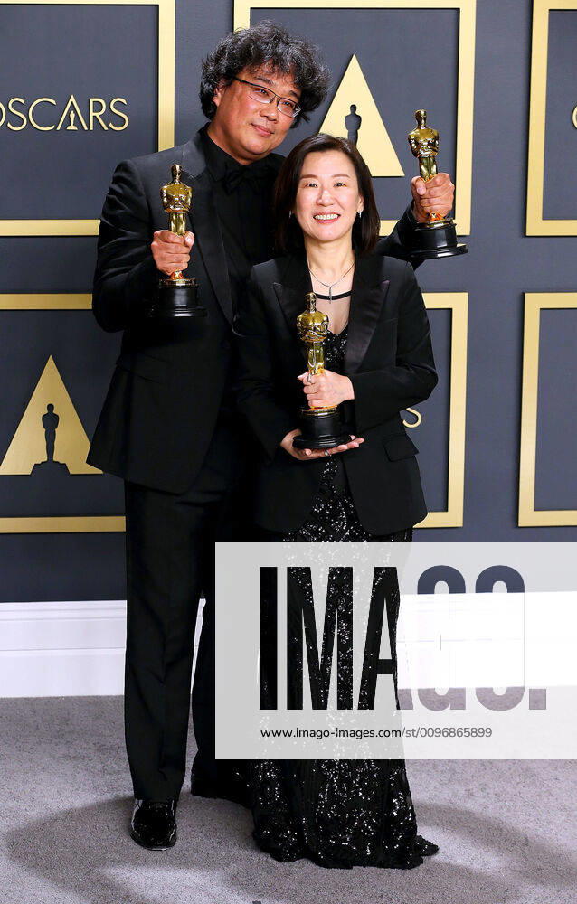 HOLLYWOOD, CA - FEBRUARY 9: Bong Joon-ho, Kwak Sin-ae poses in the press room during the 92nd Annual Academy Awards at Loews Hollywood Hotel on February 9, 2020 in Hollywood, California. Photo: Christopher Victorio imageSPACE Hollywood USA - ZUMAs181 20200209_zea_s181_305