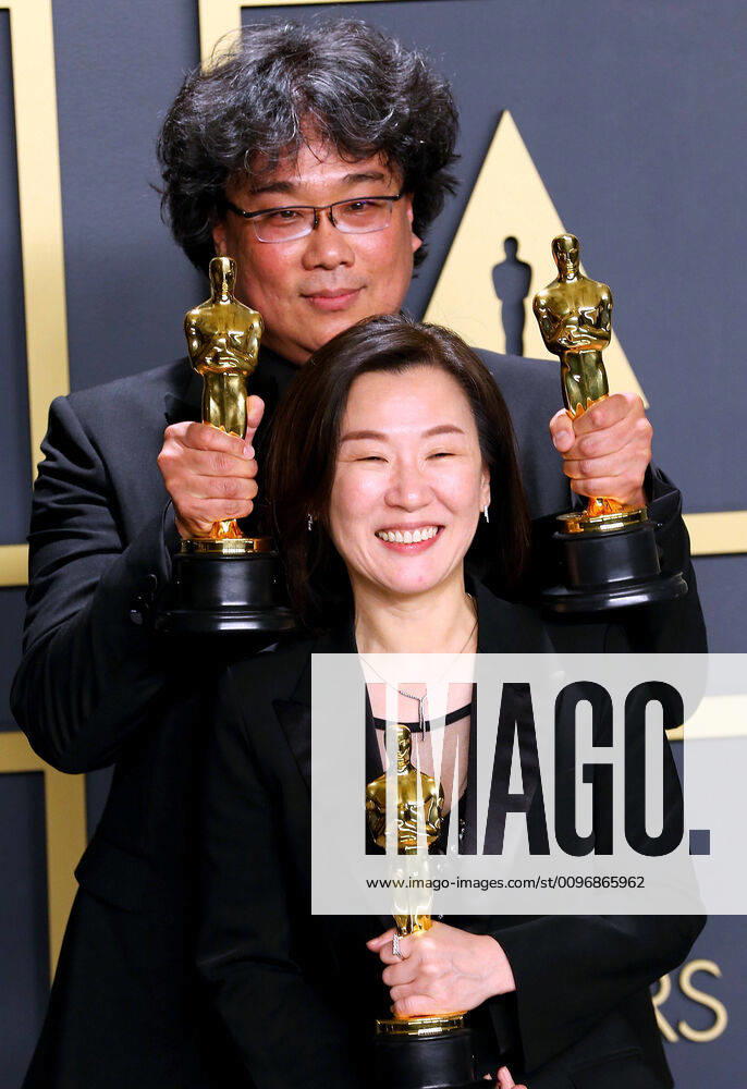 HOLLYWOOD, CA - FEBRUARY 9: Bong Joon-ho, Kwak Sin-ae poses in the press room during the 92nd Annual Academy Awards at Loews Hollywood Hotel on February 9, 2020 in Hollywood, California. Photo: Christopher Victorio imageSPACE Hollywood USA - ZUMAs181 20200209_zea_s181_302