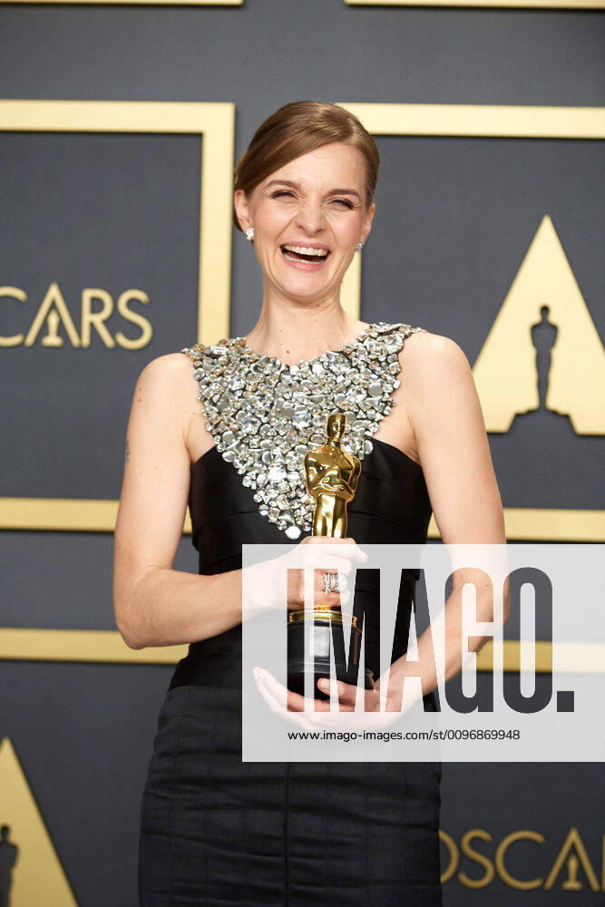 Hildur Gudnadottir poses backstage with the Oscar for Original Score during the live ABC Telecast of The 92nd Oscars at the Dolby Theatre in Hollywood, CA on Sunday, February 9, 2020. Los Angeles CA USA