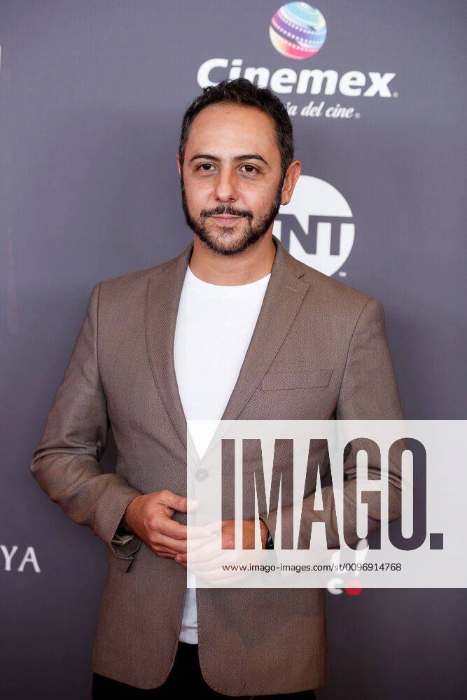 Mexican Actor Humberto Busto poses for a photograph at the event of presentation of the 2020 Xcaret Platinum Awards, in Mexico City, Mexico 12 February 2020. Las ninas bien , Arana and Dolor y Gloria are some of the shortlisted films in more categories for the seventh edition of the Xcaret Platinum Awards of Ibero-American Cinema, the organization announced wednesday from Mexico City. EFE Jose Mendez Las ninas bien , Arana and Dolor y gloria , favorites in Platinum Awards !ACHTUNG: NUR REDAKTIONELLE NUTZUNG!
