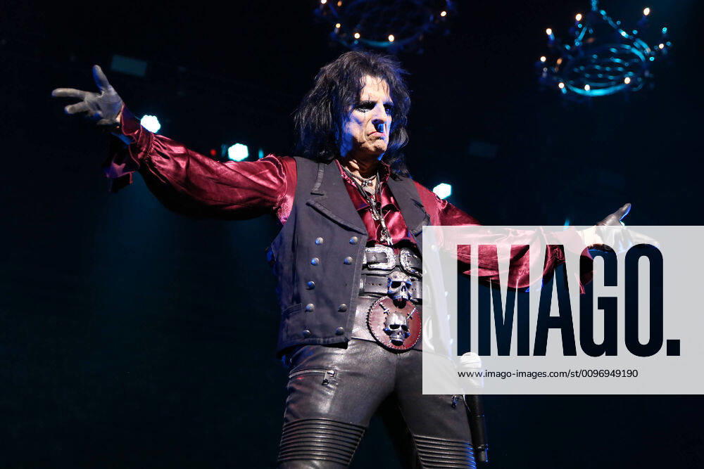 2020 Bilder des Jahres, Entertainment 02 Februar Entertainment Themen der Woche KW07 February 15, 2020, Sydney, NSW, Australia: ALICE COOPER performing during his Ol Black Eyes is Back Australian Tour at the Qudos Bank Arena on February 15, 2020 in Sydney, NSW Australia Sydney Australia - ZUMAa155 20200215_zaa_a155_009