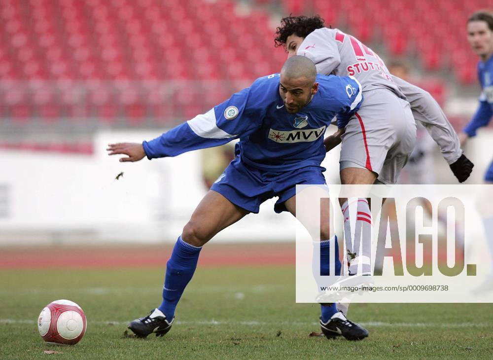 Fussball Herren 1. Bundesliga Vorbereitungsspiel VfB Stuttgart - TSG Hoffenheim : v.l. Selim Teber (Hoffenheim) , Mario Carevic (VfB)