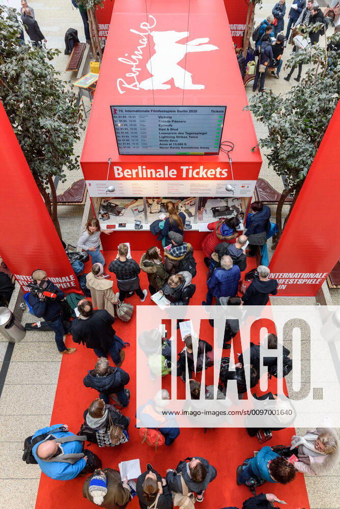 Start of ticket sales in the Potsdamer Platz Arkaden for the upcoming 70 Berlin International Film Festival Some cinema fans spent the night in front of the ticket counter snapshot photography F Boillot