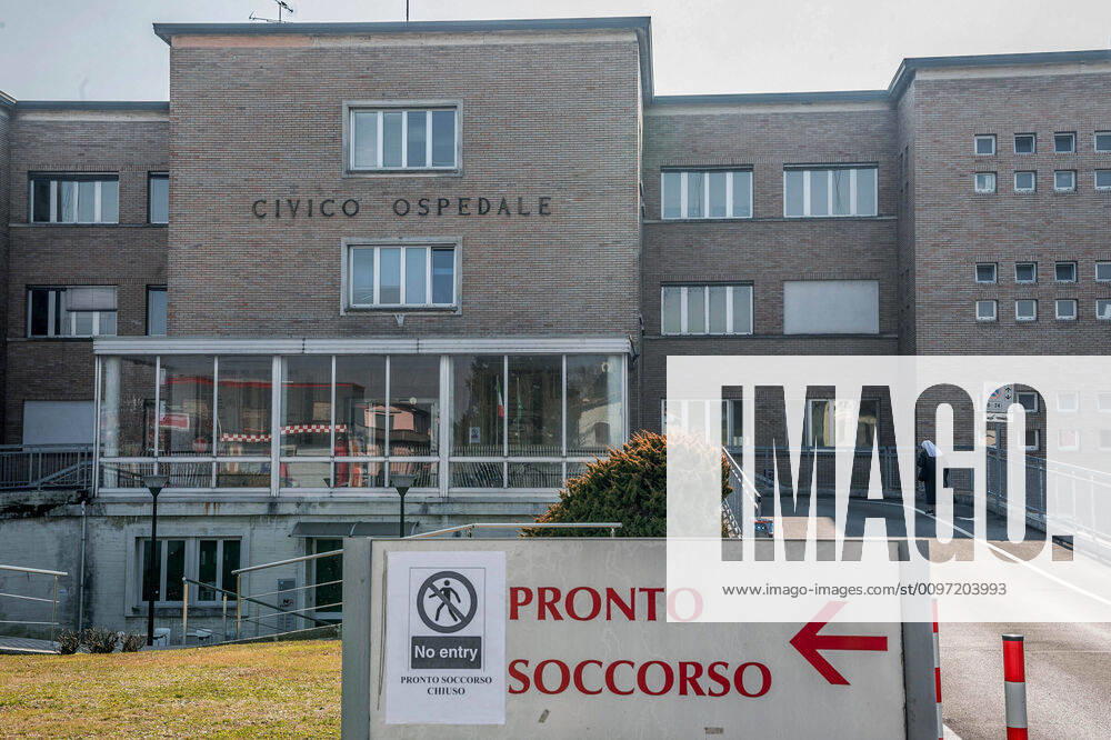 Codogno. Corona Virus Covid-19 emergency in Codogno closed shops and people with masks In the photo the closed Codogno hospital (Carlo Cozzoli Fotogramma, Milan - 2020-02-22) p.s. la foto e utilizzabile nel rispetto del contesto in cui e stata scattata, e senza intento diffamatorio del decoro delle persone rappresentate