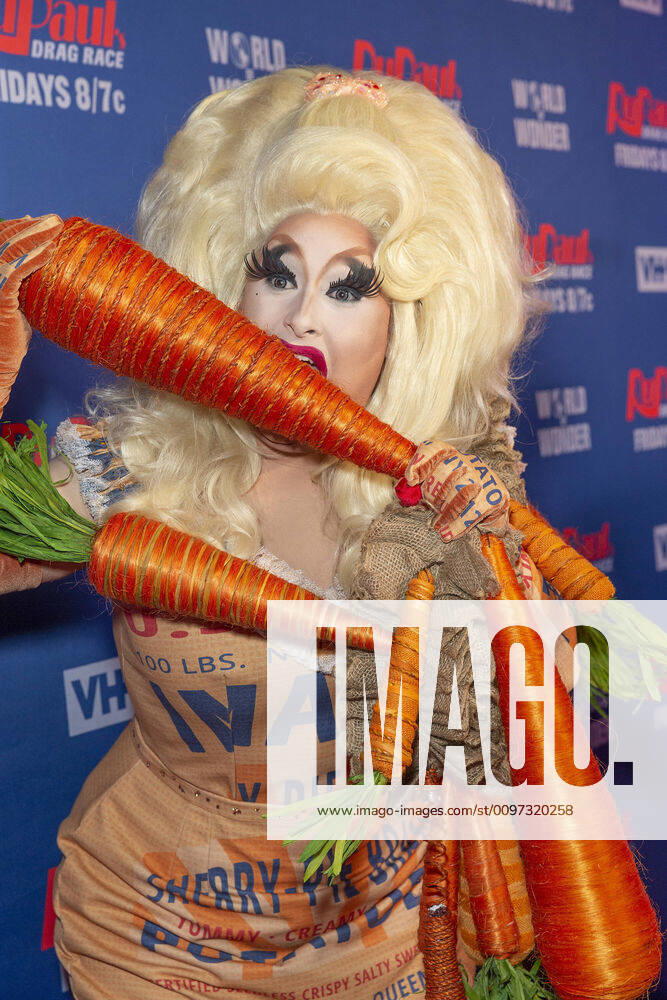 2020 Bilder des Jahres, Entertainment 02 Februar RuPaul’s Drag Race Season 12 Premiere Drag Queen Sherry Pie attends RuPaul’s Drag Race Season 12 Premiere Event at ViacomCBS - TRL Studios New York New York United States
