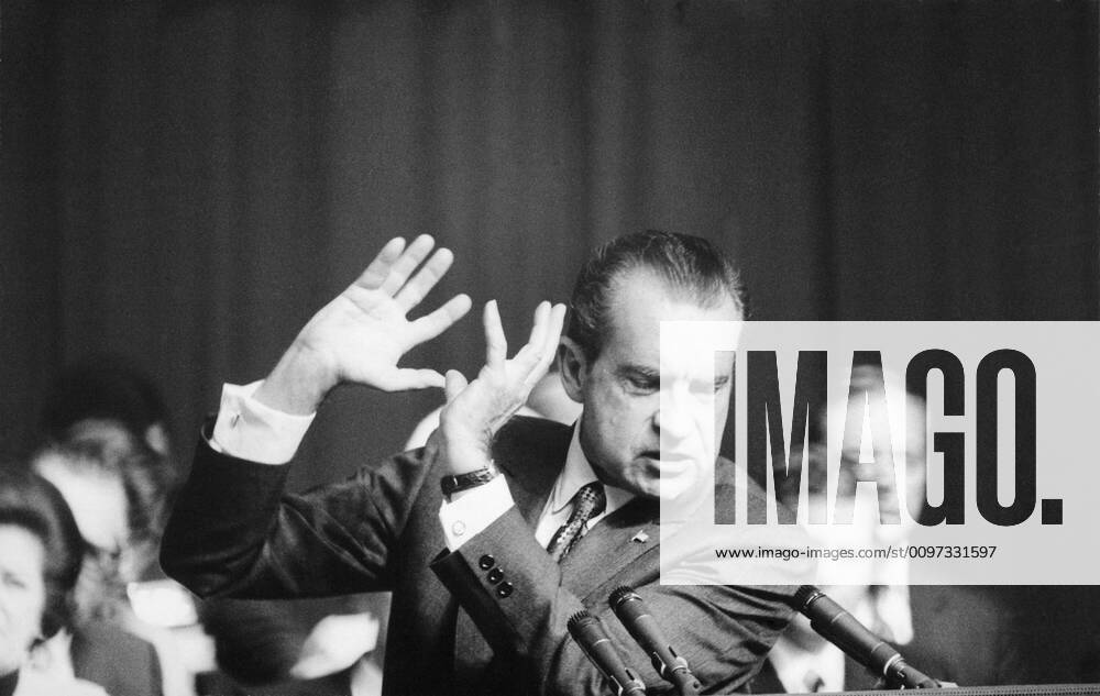 President Richard Nixon gesturing with his hands while speaking. Ca. 1969-74. Courtesy Everett Collection PUBLICATIONXNOTxINxCANxCHNxFRAxITAxJPNxNORxPOLxRUSxESPxUKxUSA