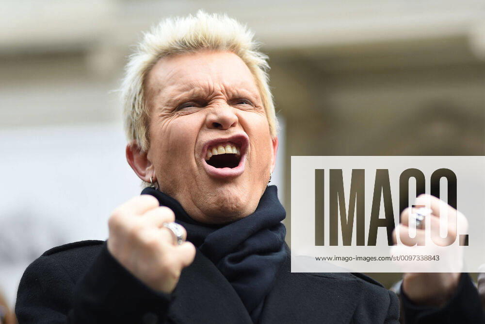 February 27, 2020 New York City..Billy Idol attending the ˜War on Idling campaign event at City Hall on February 27, 2020 in New York City. New York USA - ZUMAny1_ 20200227_zaf_ny1_046