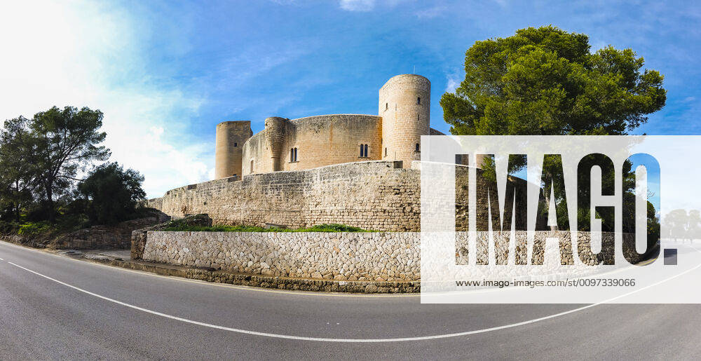 Spain, Balearic Islands, Mallorca, Palma de Mallorca, Bellver Castle AMF07817