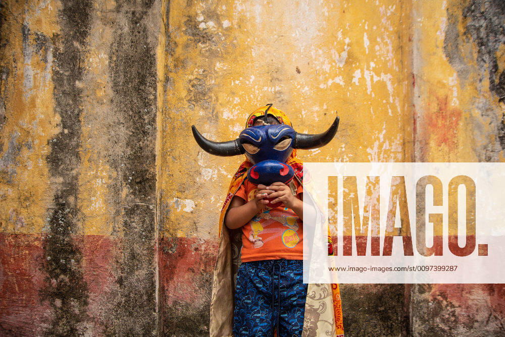 People from Almolonga Veracruz, celebrate their carnival dressed in their traditional bull masks. This carnival is one of the oldest in the region and dates back to the time when African slaves revealed themselves against Europeans in these lands. Almolonga Mexico - ZUMAqp1_ 20200229_zip_qp1_002