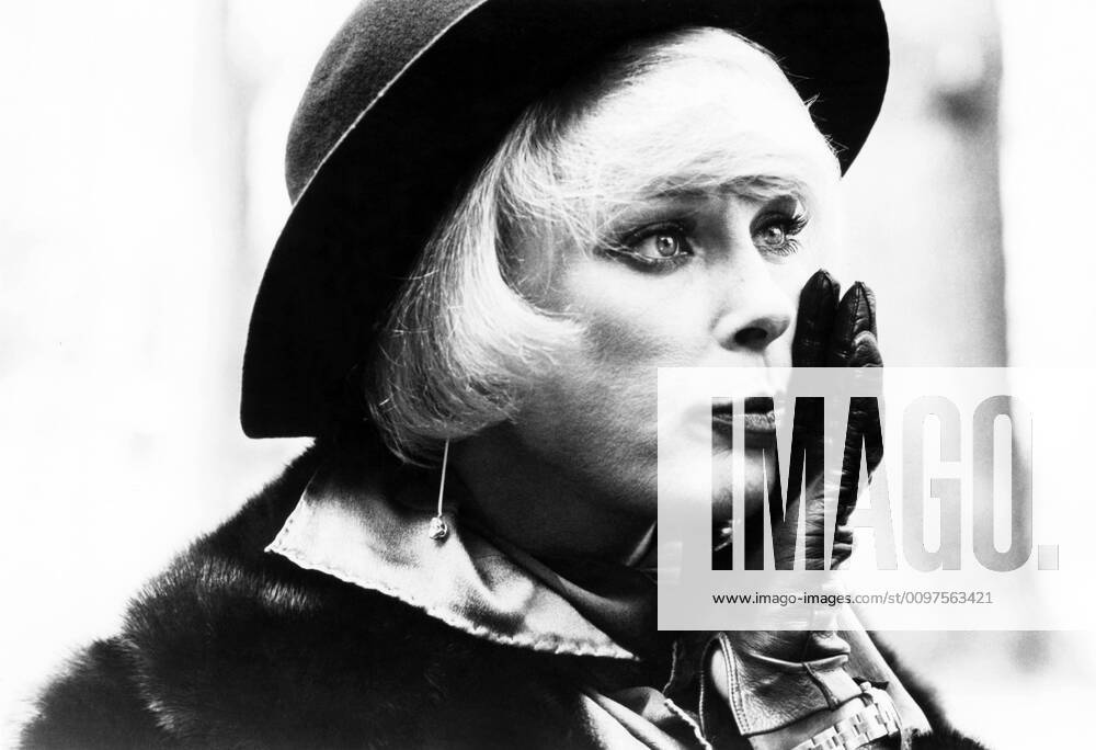 THE DOUBLE MCGUFFIN, Elke Sommer, 1979, © Mulberry Square courtesy Everett Collection Courtesy Everett Collection PUBLICATIONXNOTxINxCANxCHNxFRAxITAxJPNxNORxPOLxRUSxESPxUKxUSA