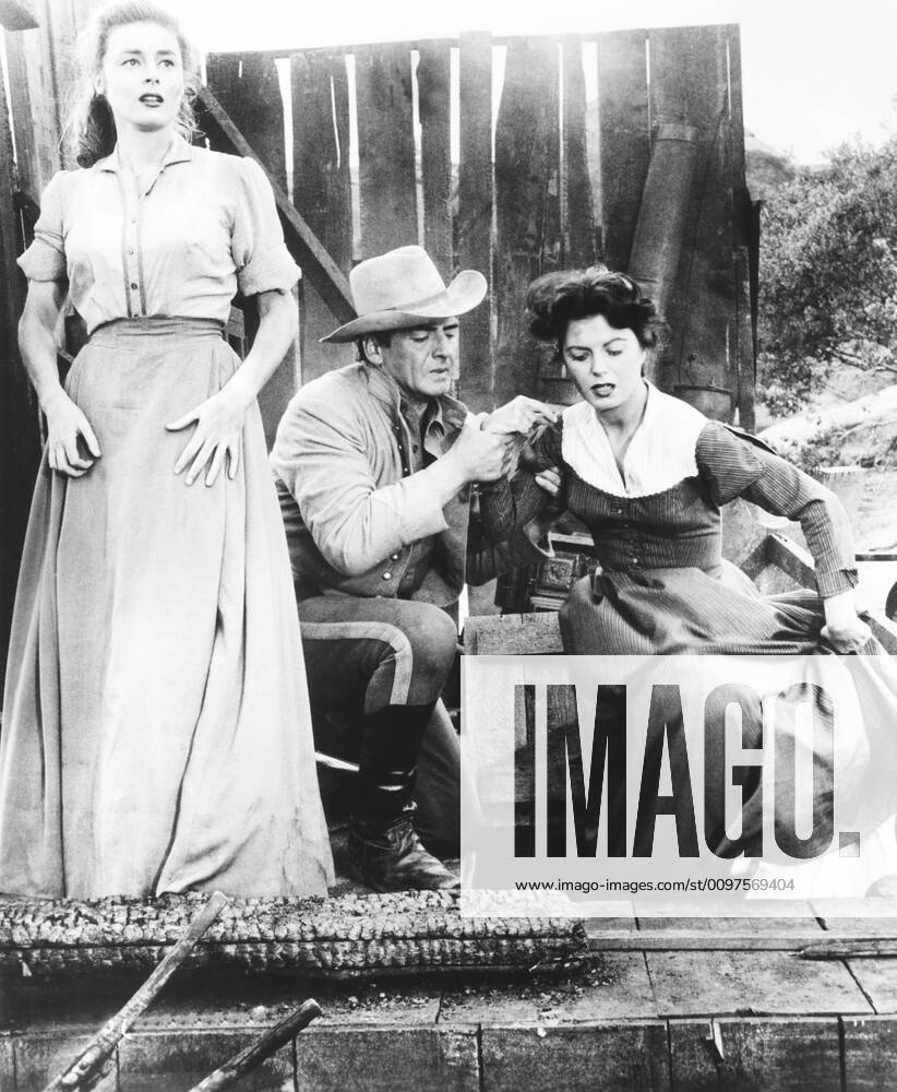 ESCORT WEST, from left: Elaine Stewart, Victor Mature, Faith Domergue, 1958 Courtesy Everett Collection PUBLICATIONXNOTxINxCANxCHNxFRAxITAxJPNxNORxPOLxRUSxESPxUKxUSA