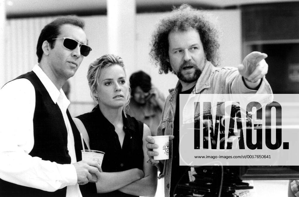 OSCARS. Bester Hauptdarsteller. PreistrÃ¤ger 1991-2000 Nicolas Cage, Elisabeth Shue, director Mike Figgis on the set of LEAVING LAS VEGAS, 1995. (c) United Artists Courtesy: Everett Collection. Â©United Artists Courtesy Everett Collection PUBLICATIONXNOTxINxCANxCHNxFRAxITAxJPNxNORxPOLxRUSxESPxUKxUSA