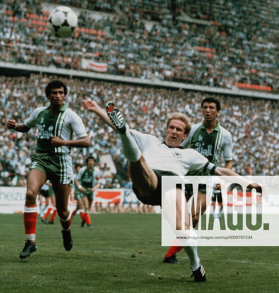 Fussball WM Weltmeisterschaft 1982 82 in Spanien, Deutschland BRD-Algerien: K. H. Rummenigge