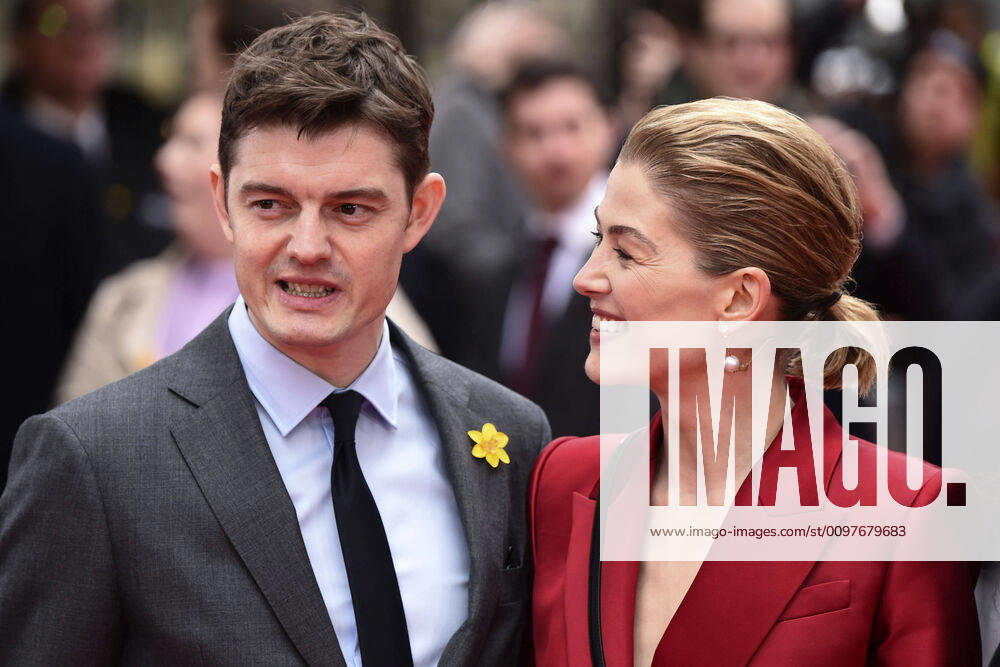Sam Riley and Rosamund Pike at the premiere of the feature film Radioactive Marie Curie Elements of Life at Curzon Mayfair London, 08 03 2020 Foto:xS.xFuturexImage
