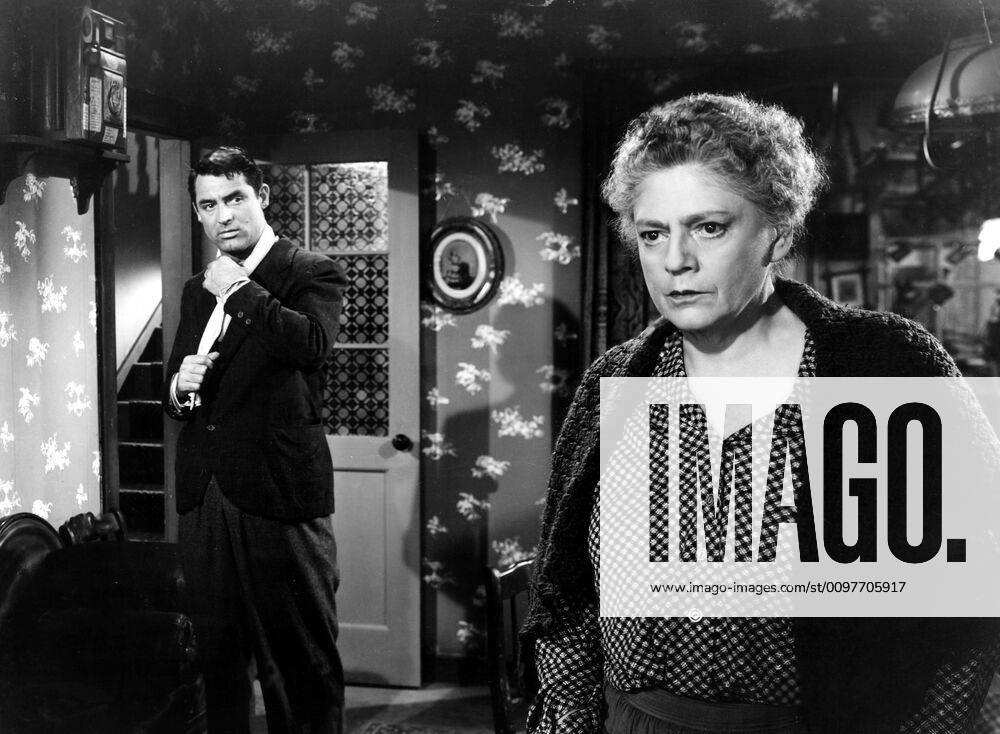 OSCARS. Beste Nebendarstellerin. Preisträgerinnen 1941-1950 NONE BUT THE LONELY HEART, Cary Grant, Ethel Barrymore, 1944 Courtesy Everett Collection !ACHTUNG AUFNAHMEDATUM GESCHÄTZT! PUBLICATIONXNOTxINxCANxCHNxFRAxITAxJPNxNORxPOLxRUSxESPxUKxUSA