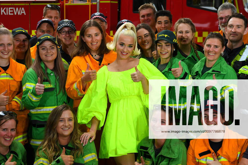 KATY PERRY FIGHT ON CONCERT, American singer Katy Perry takes a selfie with emergency service personnel ahead of the FIGHT ON, a concert for bushfire-affected communities at Pioneer Park Recreation Reserve in Bright, Victoria, Wednesday, March 11, 2020. ( NO ARCHIVING, , NO USE IN BOOKS WITHOUT CONSENT MELBOURNE VIC AUSTRALIA