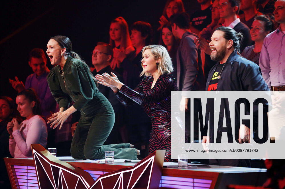 Carolin Kebekus, Ruth Moschner and Rea Garvey in the 1 Live Show of the 2 Season The Masked Singer 2020 at MMC Studios Cologne Ossendorf Cologne, 10 03 2020 Foto:xC.xFuturexImage