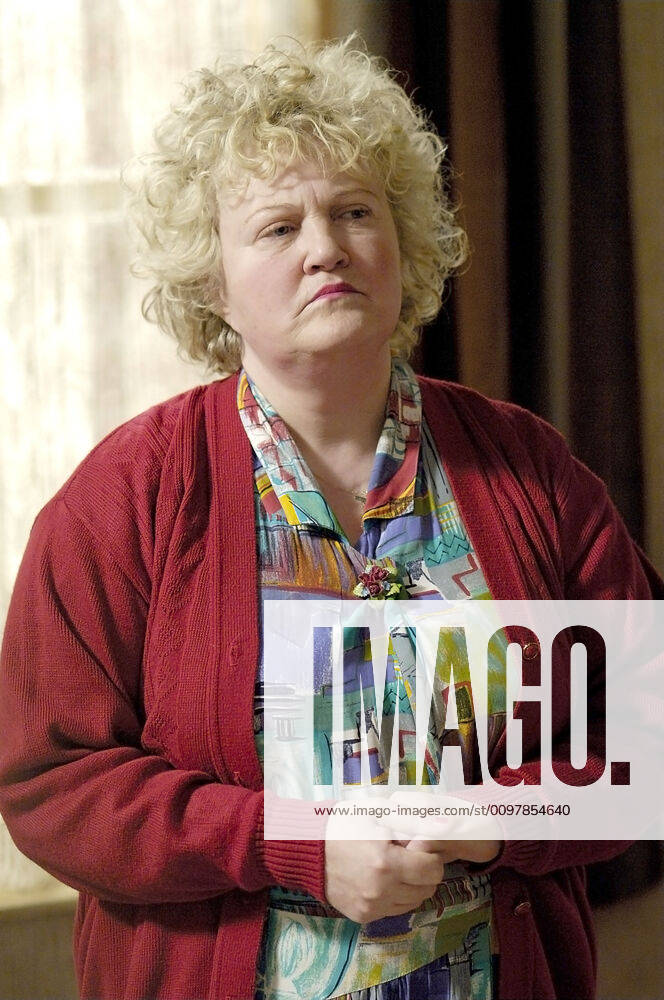 CLOSING THE RING, Brenda Fricker, 2007. Weinstein Company Courtesy Everett Collection Weinstein Company Courtesy Everett Collection !ACHTUNG AUFNAHMEDATUM GESCHÄTZT! PUBLICATIONXNOTxINxCANxCHNxFRAxITAxJPNxNORxPOLxRUSxESPxUKxUSA