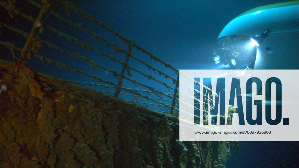 GHOSTS OF THE ABYSS, a MIR submersible observing the bow of the Titanic wreck, 2003, (c)Walt Disney courtesy Everett Collection Walt Disney Co. Courtesy Everett Collection !ACHTUNG AUFNAHMEDATUM GESCHÄTZT! PUBLICATIONXNOTxINxCANxCHNxFRAxITAxJPNxNORxPOLxRUSxESPxUKxUSA