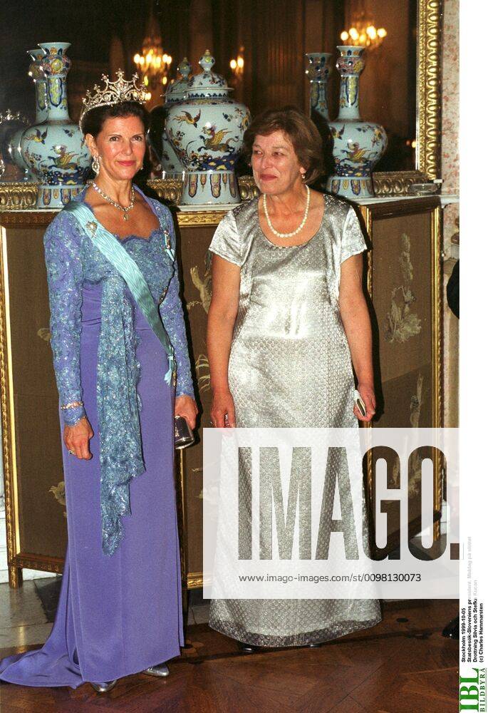Queen Silvia and Stefka Kucan State visit from Slovenia, Dinner at the Royal Palace 1999 10 05 c Charles Hammarsten IBL royal house Sweden
