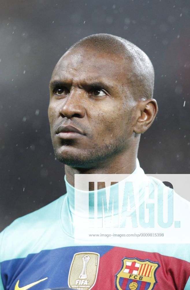 Deutschland, Herren Fussball, UEFA Champions League Achtelfinale Bayer 04 Leverkusen vs. FC Barcelona 14.02.2012, Bayarena Leverkusen , Eric Abidal, FC barca,